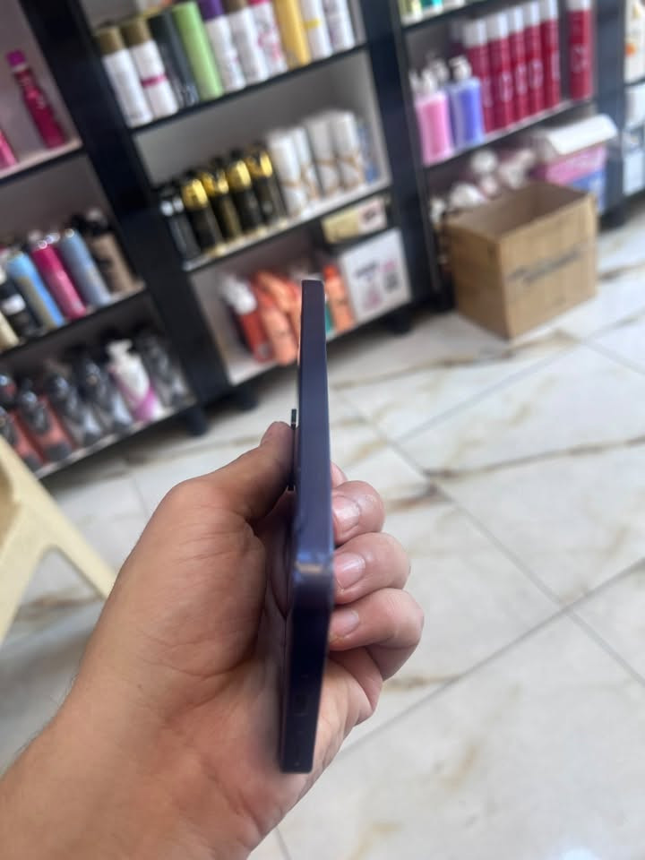 سلام عليكم سامسونج a35 5g للبيع  ذاكرة 256 دبل سيمكارت نضافة الجهاز 90‎%‎السعر 300
مكاني بغداد للاستفسار اكثر *********** واتساب
