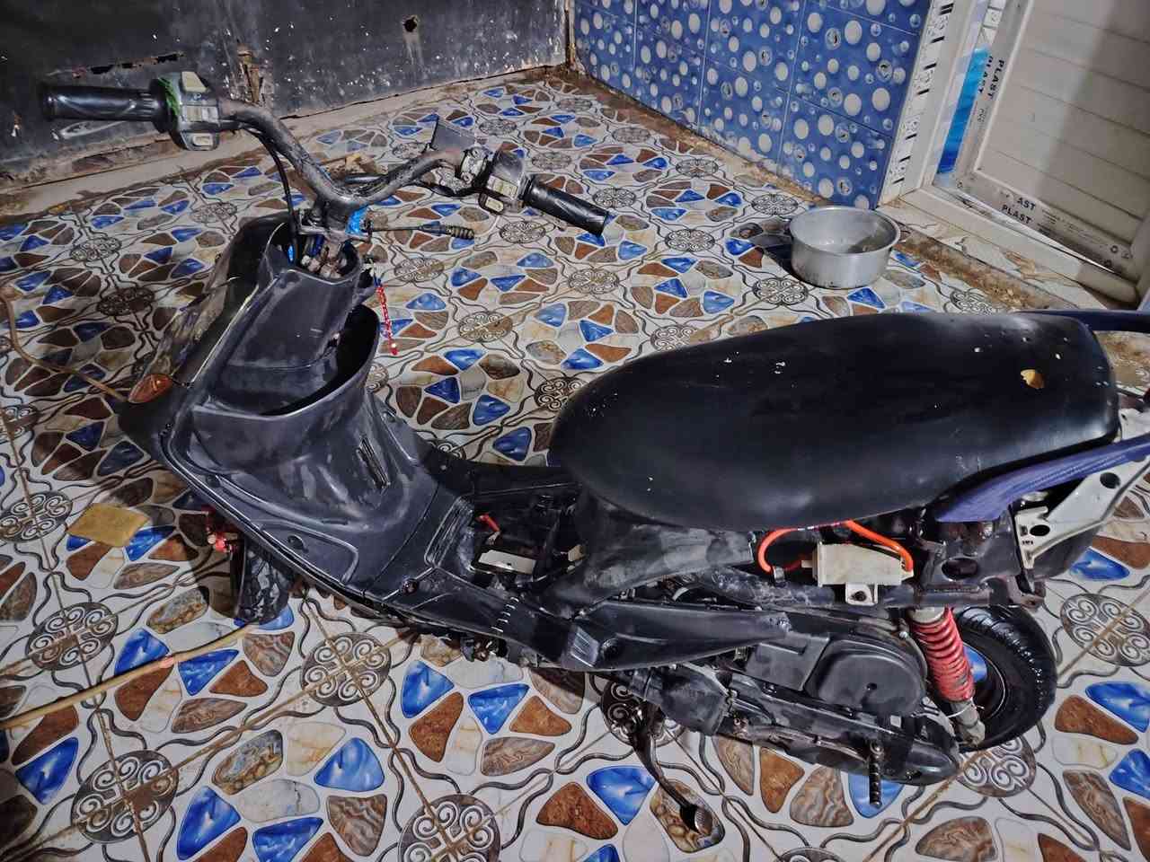 ماكس عدلة حربية للبيع 
السعر 275 وبيها مجال المكان بابل كفل 
***********
