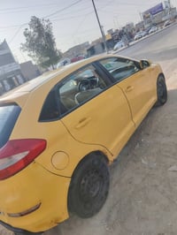 ٢٠١١ • رقم نجف • دواخل جديدة