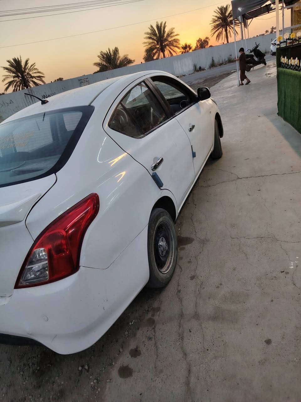 سلام عليكم شباب هاي سني موديل 20 بيه جاملغ صبغ وضربه بل صندوك ضربه بصيطه ماشيه 200 كير وكينه مكفولات السعر 95 ورقه وبيه مجال ***********
