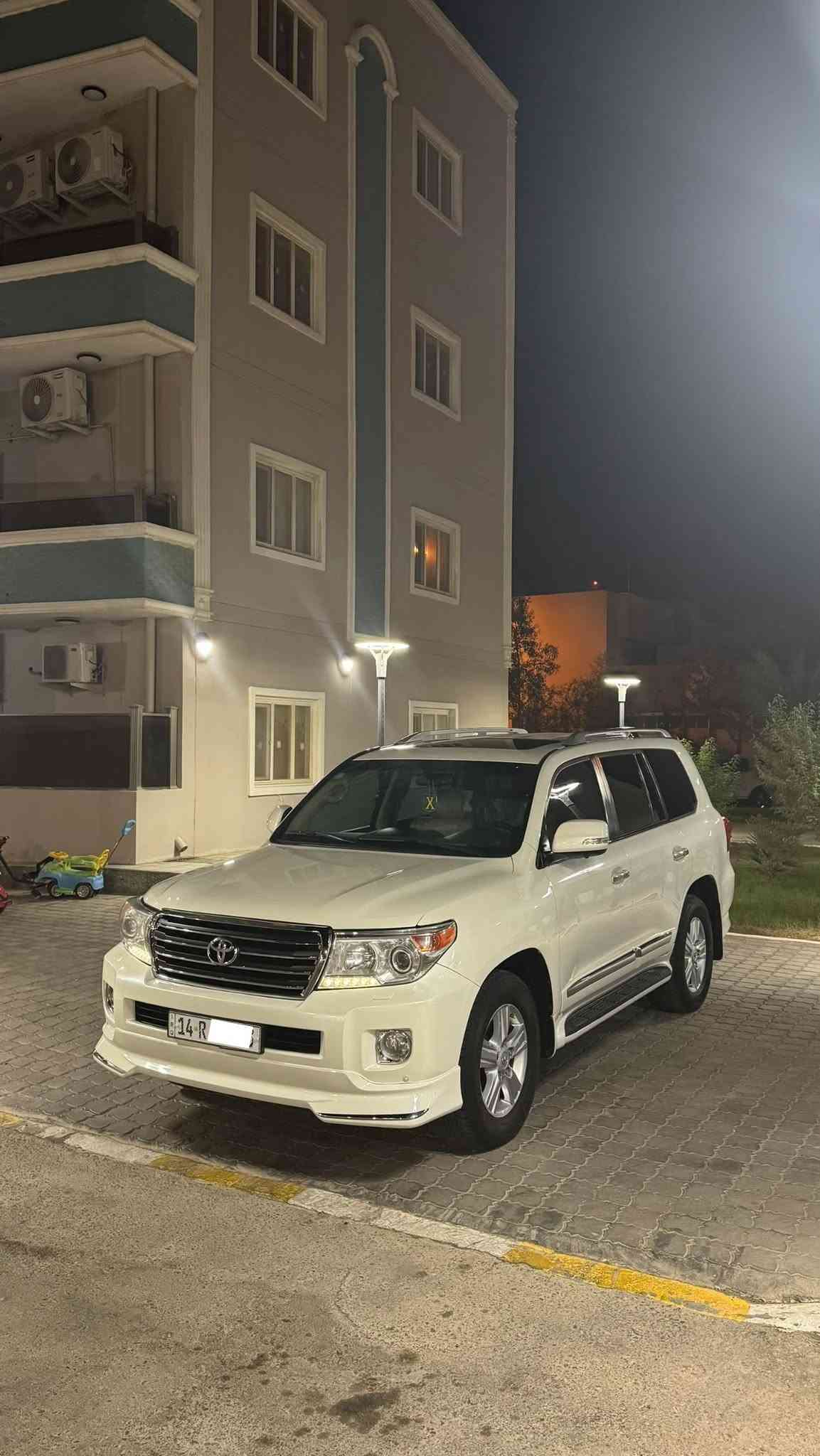 لاندكروز • ٢٠١٤ • رقم بصره