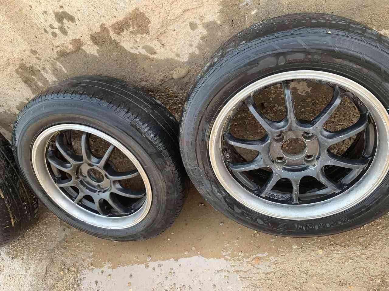 تايرات نص عمر • حجم ١٥ • نضيفات مكفولات
