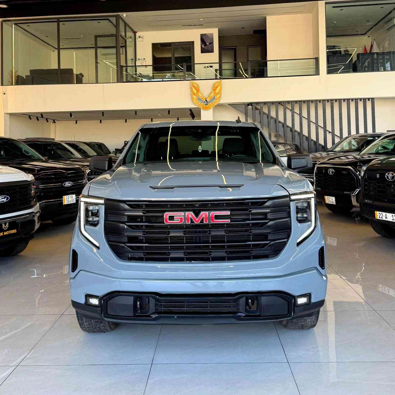 أرخص GMC Sierra بالعراق وصلت وبسعر يكسر السوق! 😮‍💨
🚙 Sierra موديل 2025
💪 8 سلندر
🔥 فورويل 4×4
🎨 لون سمنتي فخم ومميز
💰 السعر: 225 ورقة بس!

يعني شنو؟
سيرا 2025 + 8 سلندر + فورويل + لون يضرب + وسعر 225 ورقة؟! 😳🔥

هاي مو كل يوم تحصلها…
اللي يعرف بالسيرات يعرف شكد هالسعر قوي!

إذا ببالك سيرا، لا تخلي هاللقطة تفوتك 👊🏻🔥

وصور الحادث مرفقة بالصور وياها 

للجادين ***********———***********
