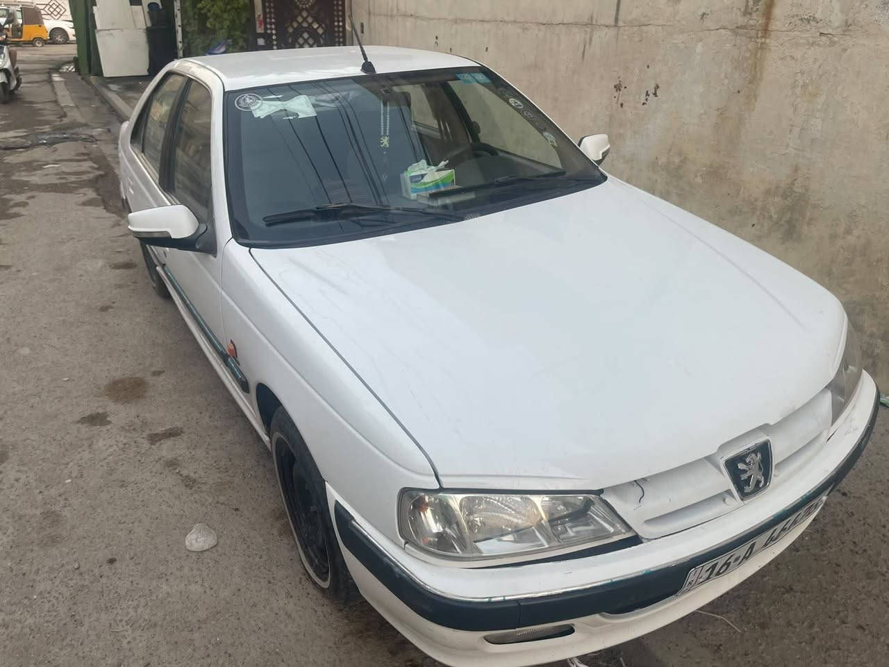 السلام عليكم سياره بيجو بارص 2018 كير محرك بلادي اتو ماتيك فرنسي شاشه بلازمه تدفأه تبريد قطعتين تخم تاير خط ابيض باتري جديد لايت زنون حداديه صدر 80بلميه السعر 65 وبيها مجال العنوان بغداد الدولعي ***********
