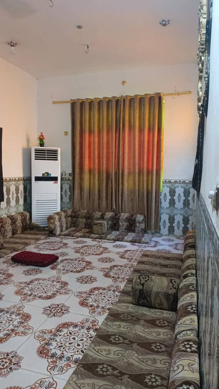 بيت للبيع • قرب مطعم العزائم • ٢٠٠م