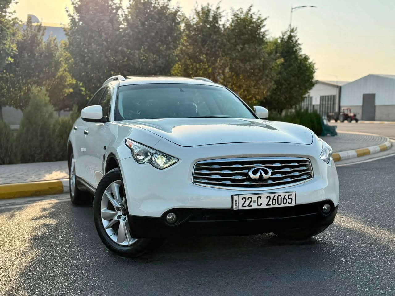 ﷽
‏INFINITI FX35 2009
أنفنيتي FX35 موديل 2009
فول مواصفات
--------------------------------------
مكان🌆:سليماني                    سعر💵: 96$ 
تليفون☎️: ***********
--------------------------------------
محريك V6 سته سلندر
گير و محريك بشرط مامفتوح
بدون صوت بدون صرف بدون خلل بشرط فحص
ماشيه 170 الف كيلومتر
--------------------------------------
سيارة بها قطعه صبغ بشرط بدون دواخل 
--------------------------------------
مواصفات
{{ بصمة - سلايت - ستيرن كهربا  - شاشة - كشنات جلد - كشنات تتفيئة و تبريد - كشنات كهربا - فورميكا - تبريد مركزي- كشن خزن - ٤ كاميرا - بلاجكتور - ڤوليوم - تحديد سورعة - بعد }}
--------------------------------------
أربع تاير و ويل جديد سيارة جديد بدون مصروف
سيارة شرط بدون اى نواقص گير و موحريك و حدادي و كاهرباى كله بشرط
سبير ما نزله
سنوية و رقم جديد سنوي بأسمي تحويل غرامة بشرط
--------------------------------------
كوردي
﷽
‏ INFINITI FX35 2009
ئينفنيتي مؤديل 2009فول مواسفات
---------------------------------------
شوين🌆: سليمانى                    سعر💵: 96$
مؤبايل☎️: ***********
---------------------------------------
مه كينه V6 شه ش بستؤن
گير و مه كينه ى به شه رت نه كراوه ته وه
سه وت و سه رف و خه له لى نييه به شه رت
 170 هه زار كيلؤمه تر رؤيشتوه
---------------------------------------
يه ك بارچه ي بوياخه  بي ناو گرتن 
---------------------------------------
مواسفات
{{ به سمه - سلايت - شاشه - ٤ كاميرا - كوشن خه زن - - كوشن جلد - كوشن هيته ر و تبريد- دوو كوشن كاره با - فؤرميكا - ته بريد مه ركه زى - بلاجكتؤر - تحديد سورعه - زؤر مواسفاتى تر }}
---------------------------------------
چوار تايه ويلى لؤكى بؤ به ستراوه
كامل سيرڤزى بؤ كراوه و يه ك دينار مه سروفى نييه
سه نه وى و ره قه م وهه زه ى تازه يه به ناوى خؤمه وه يه
سبيري دانه به زيوه 
{{ گير و مه كينه و كاره باى و هه موو گيانى به شه رت }}
---------------------------------------
