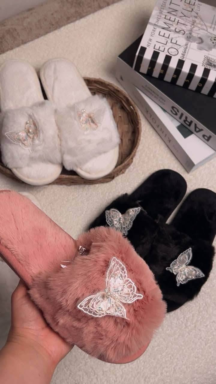 بانتوف نسائي جمله وبأسعار اقل من السوق ***********

نص مكتوب في الصور:
- 颜色展示
- 顏色展示 شبشب نسائي Ban-708 24 زوج Size 36-41 115 الف