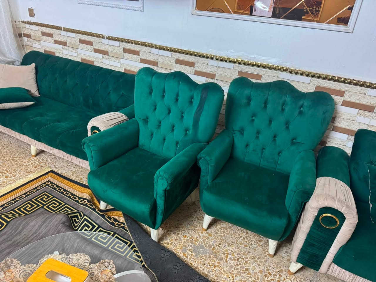 السلام عليكم تخم و طبلات 4 وساعه نقص جامه فقط شغاله شلعه وحده كلهن ب400 الف العنوان سبع بكار سوق السمكه
رقم الهاتف:***********
