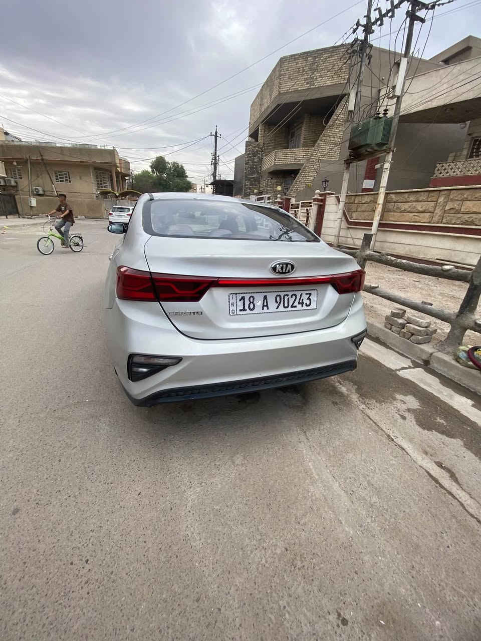 سيراتو ٢٠١٩ خليجي 
لبيع فقط 
بسمي تحويل مباشر 
سنويه وهزه رقم جديد 
رقم بابل تحويل بكل مكان 
صبغ عام مكلوبه 
االسياره جاهزه من كل لنوحي 
مكينه كير تبريد صدر كله بشرط 
موصفاتها 
تبريد قطعتين 
لد خلفي 
اشاير مري 
تحكات استيرت 
مود دريف 
وشاشه صغيره 
شواصي لغود مابيهن شي 
مكاني بغداد المشتل 
***********
بي وتساب 

السعر ٩٥

