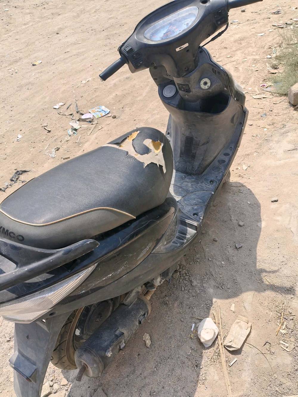 السلام عليكم اخوان دراجه كامكو G4 دراجه نضيفه كلش محرك ما مفتوح غراضها كلها بلاديه بس هيه متروكه اني   بدوام ومفارغ الها دراجه كامله مكمله كلشي شغال تشتغل سلف ولايتات اشارير كلشي كلها تشتغل ونوزل مو كابرتيه تايرات تو بدلهن  رايدها ب 450 الشراي يتواصل وياي
*********** مكاني قضاء القرنة