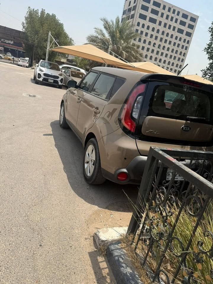 صول ٢٠١٦ 
محرك ١٦٠٠ جي دي اي 
ماشية ٣٣ الف 
رقم بغداد 
بيها حساسات وكاميرا 
سونرها موجود بالصور 
مكاني الاعظمية ***********
