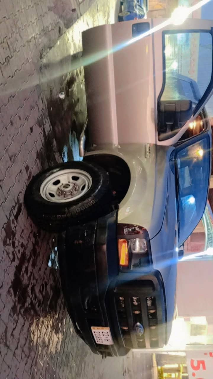 فورد F350 موديل 2007
محرك گاز V8 سلندر ماشیە 70 الف
سيارة رقم اربيل دولي تحويل نفس اليوم
بدون حادث بدون صبغ كير محرك حدادية
جديد مابيه نقص کیر توماتیک تبرید ثلج
 سعر 🔥70$💰وەرقە قفل قفل
مكان السيارة اربيل واتساب ***********
