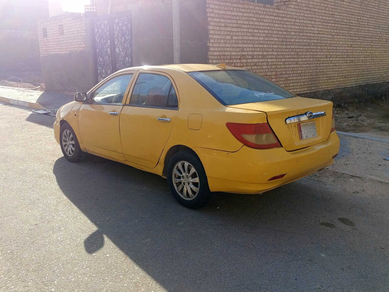 السلام عليكم بيوايدي محرك وكير كورله وتماتيك مصفرهه هيئة وغرايم سياره كاطعه نار رايدهه ب 23 وبيها مجال للشراي رقمي ***********
