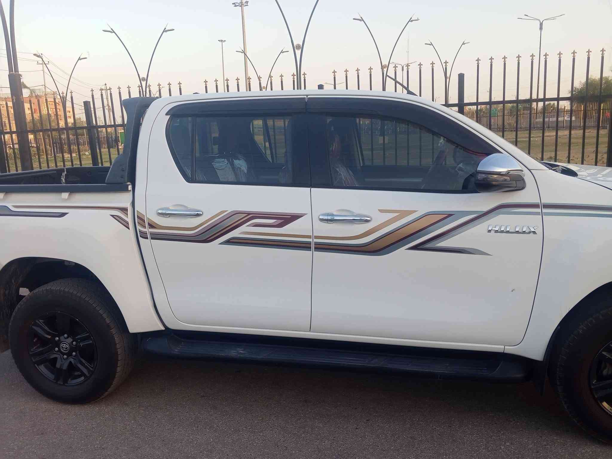 بيكم هيلوكس 2021  ساز اصلي
فول مواصفات 1/1
ماشيه90 الف حقيقي 
رقم اربيل تريد وكاله تريد مداور
مكفوله كفاله عامه 
بصمتين
فور ويل 
بيها جاملغ مفتوح بشركة تيوتا
حساس 
كراسي تبريد 
شاشه 
كامره 
محرك 2700 
مكان النجف
لاستفسار ***********
