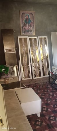 غرفة نوم • للبيع
