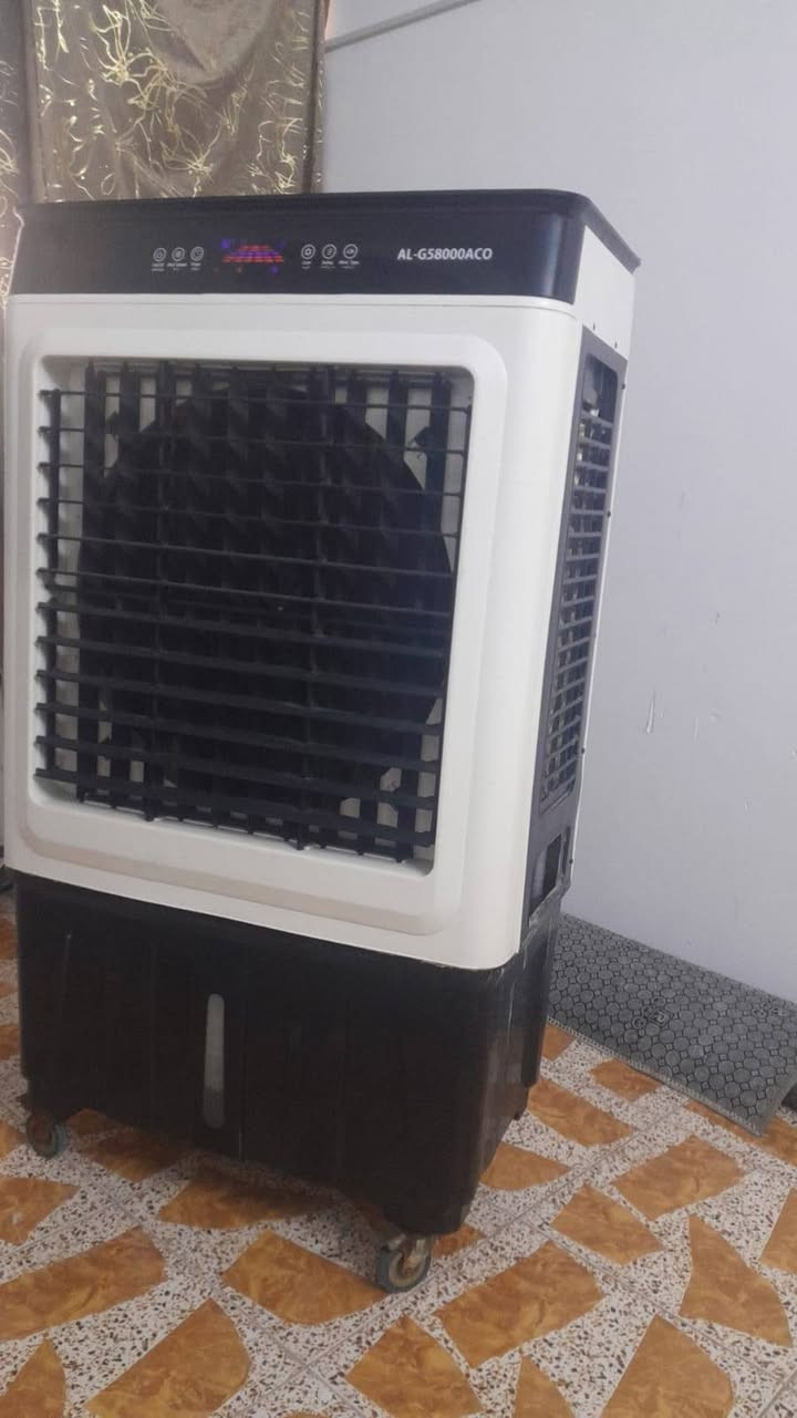 كونفيرة حجم كبير اي ضررمابيهه ب١١٥
جرباية نفر نظيفة جدا ب٤٥
بغداد الشعب
***********
