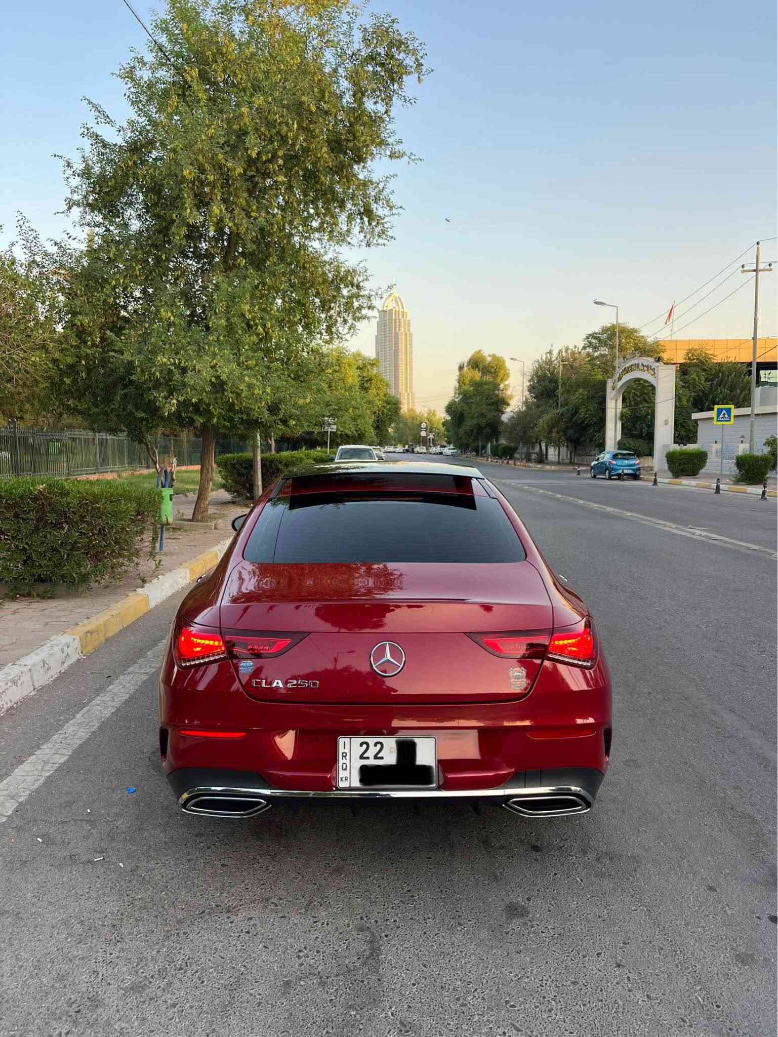 سلام عليكم 
Mercedes Benz Cla 250 2023
فول مواصفات 
قطعتين صبغ 
ارباك ستيرن سيستم 
سيارة جديد مابي ربع دينار مصرف 
ماشي ٣٤ الف 
سعر ٢١٨ ورقة مجال 
مكان اربيل 
واتساب *********** أربيل, العراق
