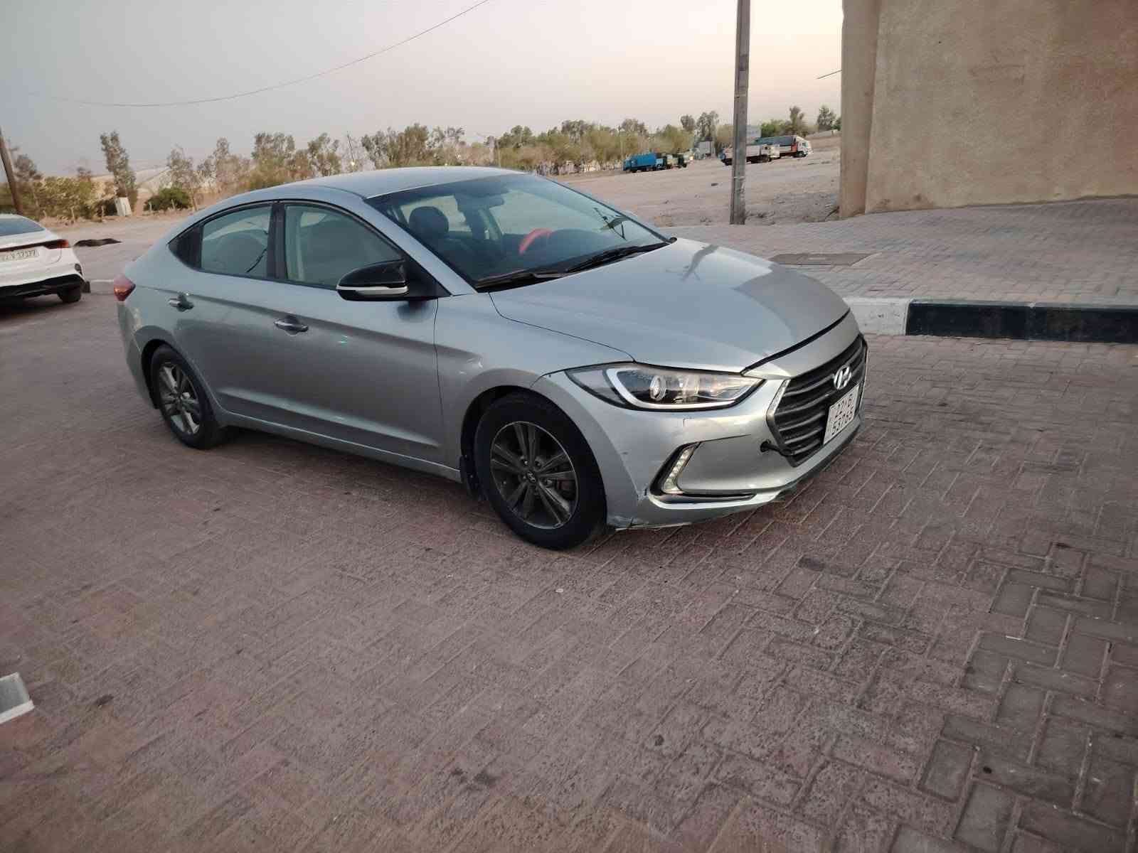 السلام عليكم سياره نوع النترا موديل 2017 كفاله مكينه 2000 دوش بيه مكانات كلير بصيطه كير مكينه حداديه تخم تاير تبريد مكفوله،سنويه لحد 2030 مكينه تريد وكاله تريد تحويل مباشر السعر 93وبيه مجال العلوان كربلاء رقم ***********
