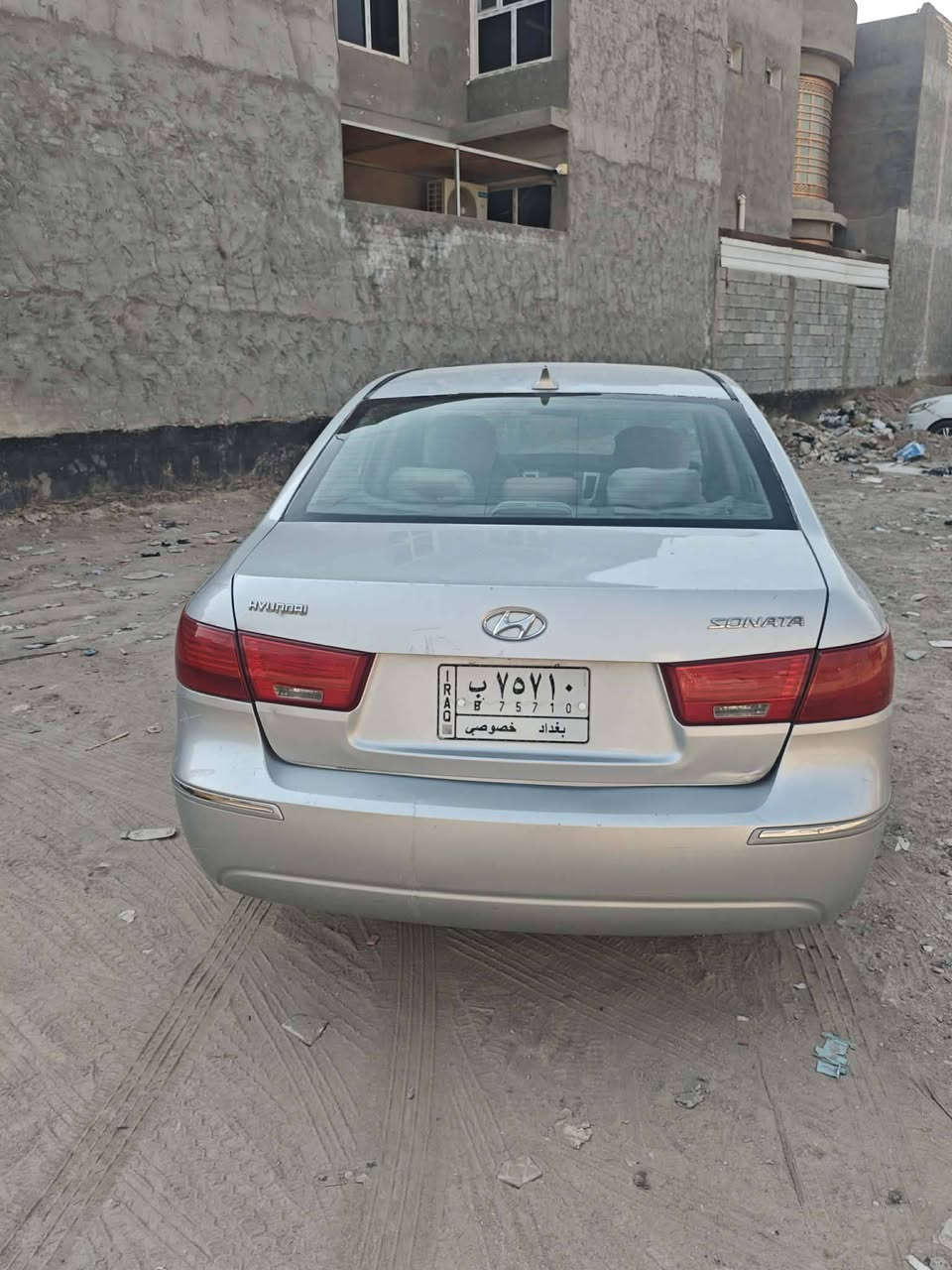 سلام عليكم
سوناتا 2009 امريكي 
محرك 2400 لونها سلفر
كير ومحرك نضيف
فتحه سقف وبيها تخم تاير جديد
صدر تبريد كهربائيات جاهزة
تحويل مباشر وبيها سونار بلمنشور 
السعر 102 وبيها مجال 
‏‪***********‬‏
المكان بابل ناحيه جبله
