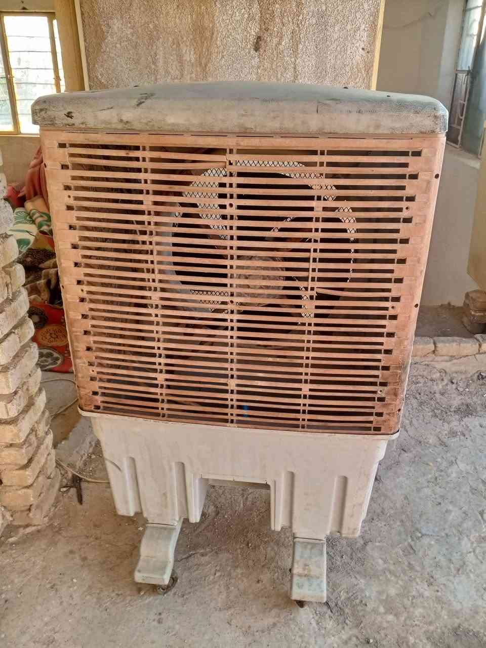 مبردات اثنين للبيع نظيفات***********

