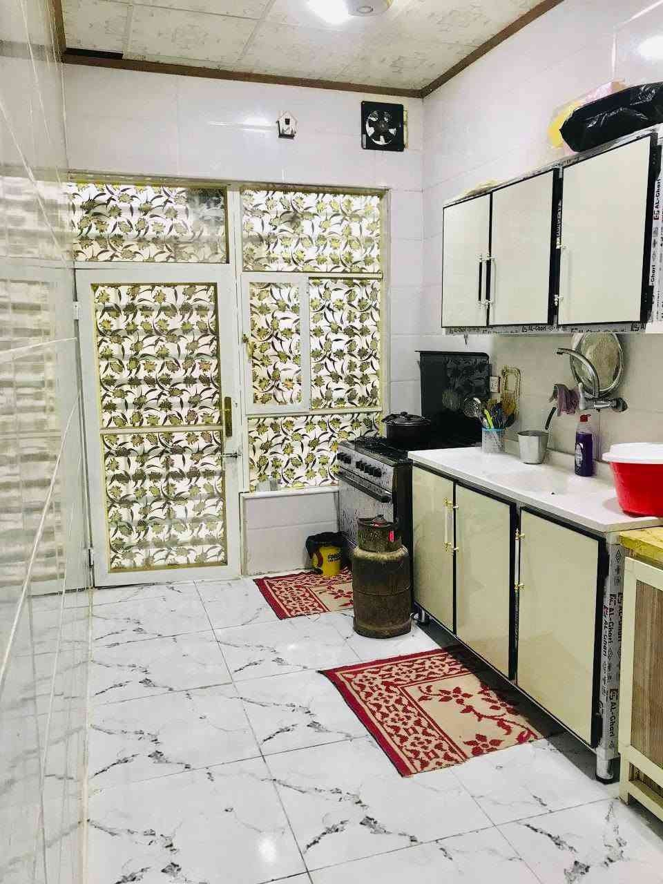 السلام عليكم
دار 100 متر للبيع يحتوي على غرفه او صاله او مطبخ واستقبال او صحيات داخليه او خارجيه اساس الدار صب كونكريت بناء الدار بلوك الطفيلي السكف صب كونكريت الارضيه بورسلين ديكورات جبسن بورد السطح مطبك اشتايكر البيت متعوب عليه او مال جناي

 السعر( 35) مليون او بي مجال 

العنوان /براكيه /شارع المطار القديم /مقابل صيدليه ارض الفرح 

للاستفسار مكتب المهندس 

***********

***********

