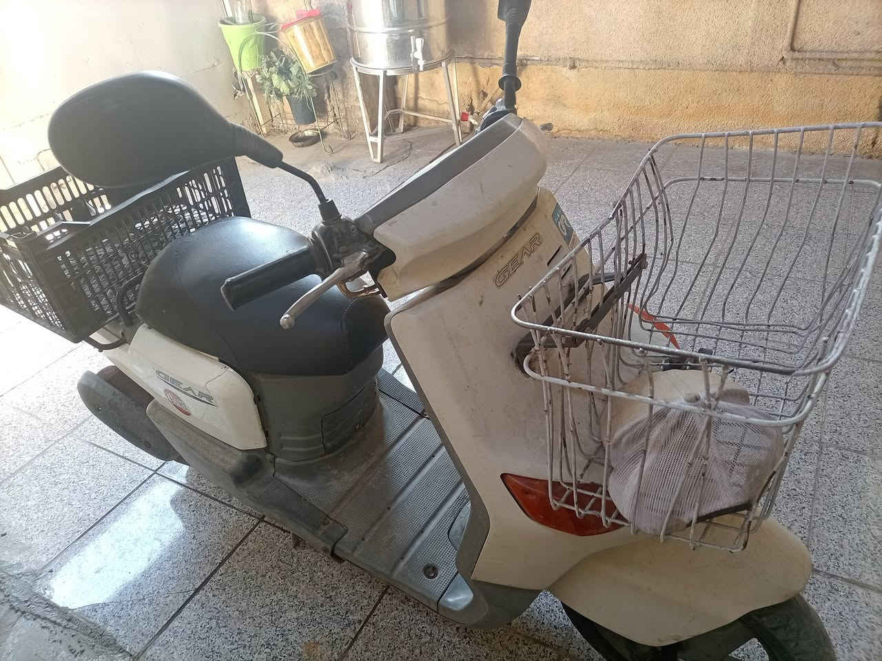 دراجه بيكم للبيع شغاله فقط كيجات عطلانه بغداد الشعب 400الف  ***********
