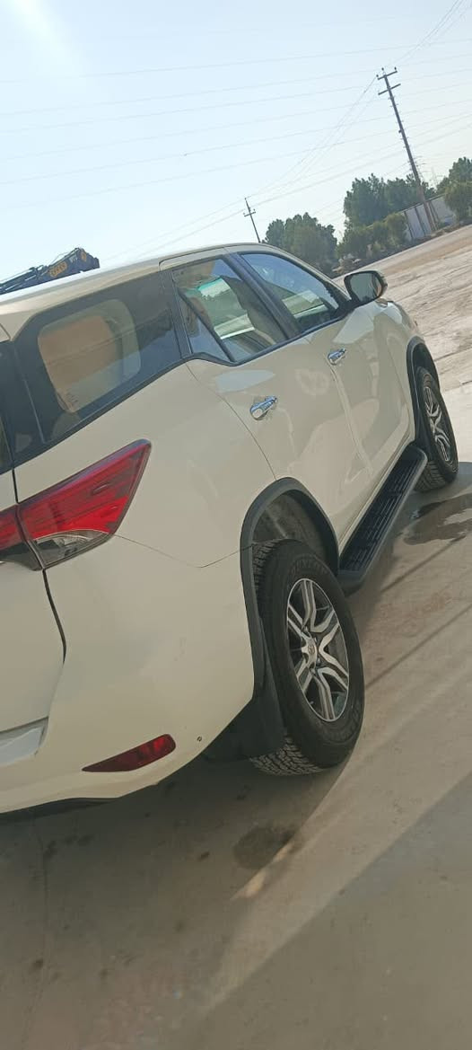 السلام فورجنر للبيع فقط السياره موديل 2019 خليجي مكفوله كفاله عامه من كلشي السياره بيها فقط بنيد مبدل وكاله شركه تخم تاير تبريد ٣ قطع ٧ راكب ٤ سلندر مكينه كير بل كارتون فول SRS مفوله شاشه كأمره للاستفسار عن تفاصيل اكثر السعر 265 وبيها مجال للشراي رجاآ المو سراي لا يتصل ***********
