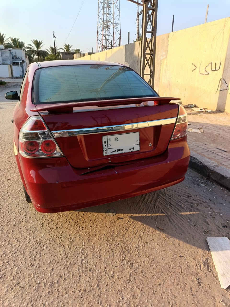 افيو 2007 لون أحمر بابل مسكر
السياره بأسمي سنويه لل28 
محرك تبريد حداديه كله تمام 
زوج اطارات امامي جديد 
بطاريه جديد 
بيه طخات خفيفه 
گير بعد الاحيان يشكل يشتغل نمرتين 
مصبوغه صبغ عام السعر 48$
***********
