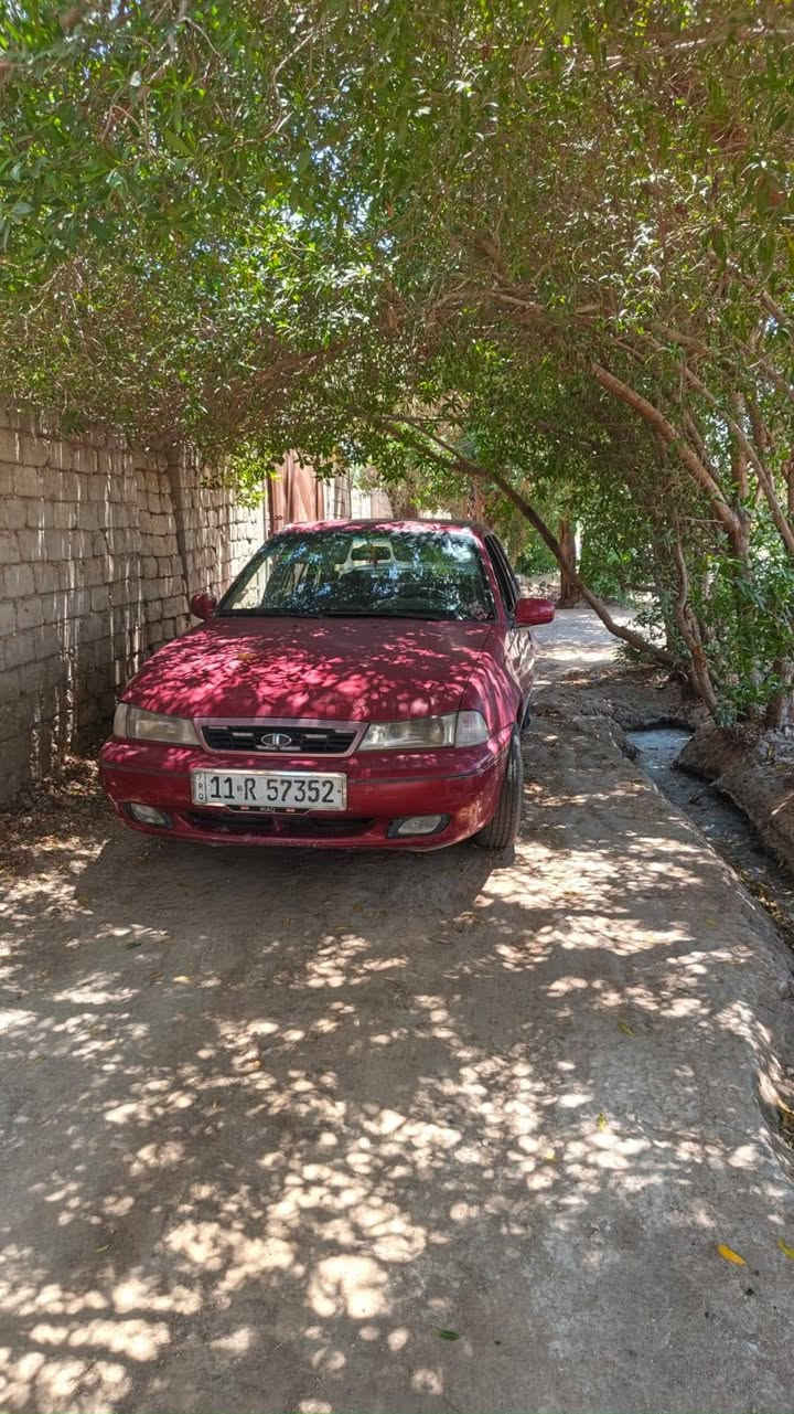 سلام عليكم دايو سلو البيع  رقم بغداد موديل 95 سعر 33 وبيها مجال رقم ***********

