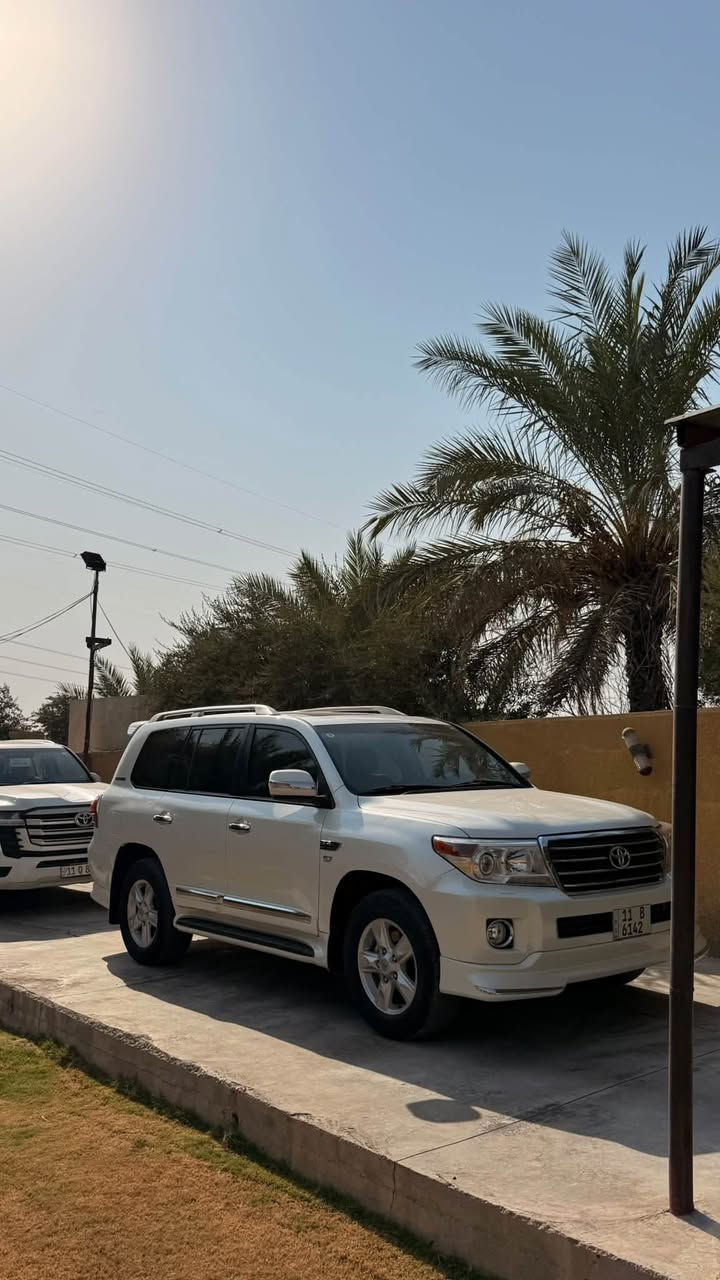 لاندكروز 2010
VXR V8 5700
جاهزة السيارة مابيها نقص فول مواصفات محرك بلادي ممفتوح صبغ جاملغ امامي ايمن ولبنيد تبديل سعر 255 وبيها مجال بسيط ***********
