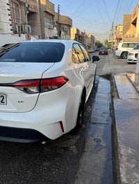 كورلا موديل26 LE أمريكي  بدون حادث كلين تايتل ماشيه 5m زيرو  محرك 2000...