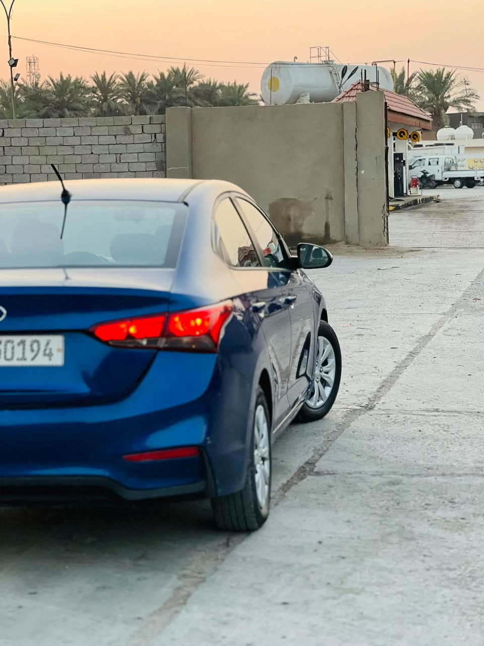 السلام عليكم اكسنت موديل 2019 أمريكي  رقم بغداد حادثه فقط بنيد وسوناره موجود بالصور  بدون دواخل  الباقي مكفول مكينه 1600   سياره حلوه وجاهزه مابيه نقص كير ومكينه تبريد حداديه  تحكم ستيرن 3 اوضاع قياده كله مكفول السعر 98 السياره باسمي  يتصل مكاني بابل مركز الحله ***********
