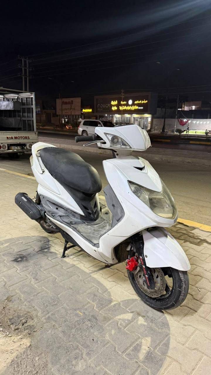 السلام عليكم دراجه للبيع سكنز ياباني دراجه نظيفه بيها شغلات بسيطه العنوان كربلاء حول 100 كل كهربائيات شغاله ***********
