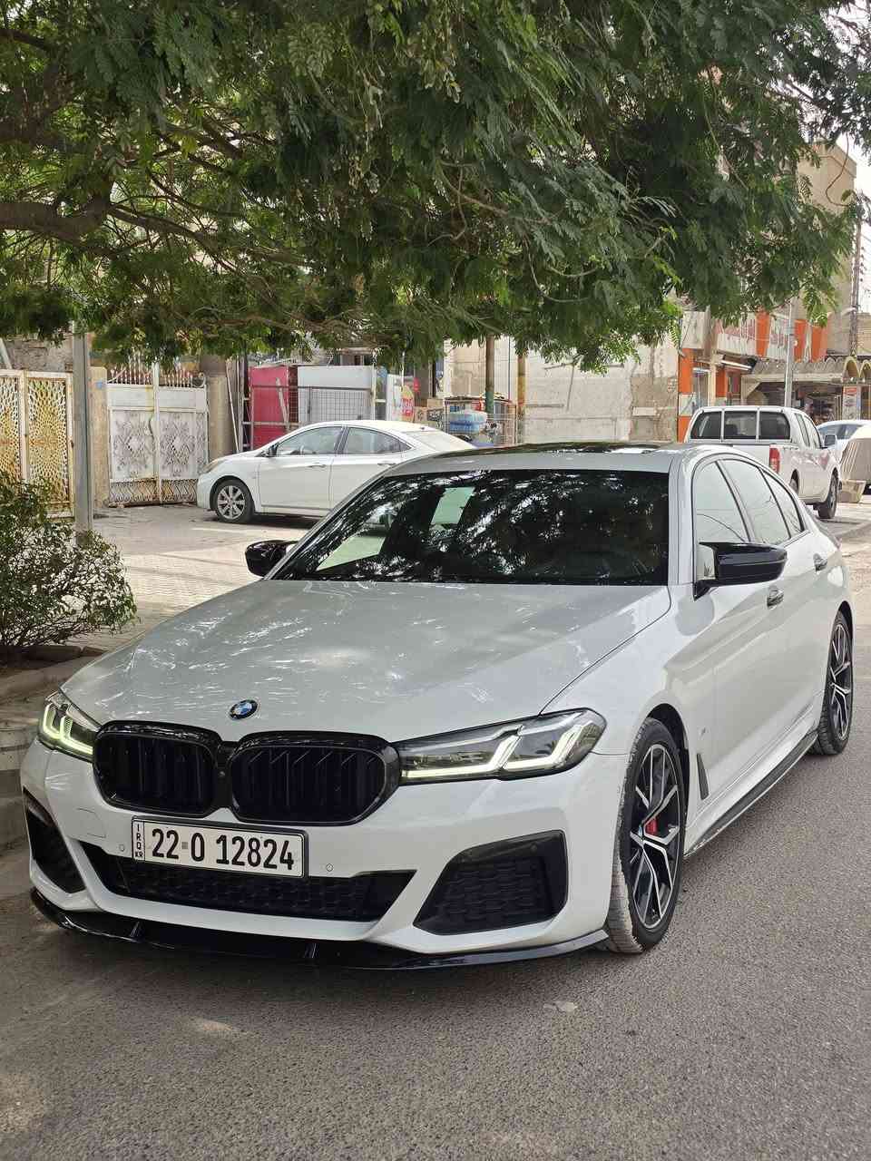 بي ام ٥٣٠i • ٢٠٢١ • ممشى ٧٨٠٠٠ ميل