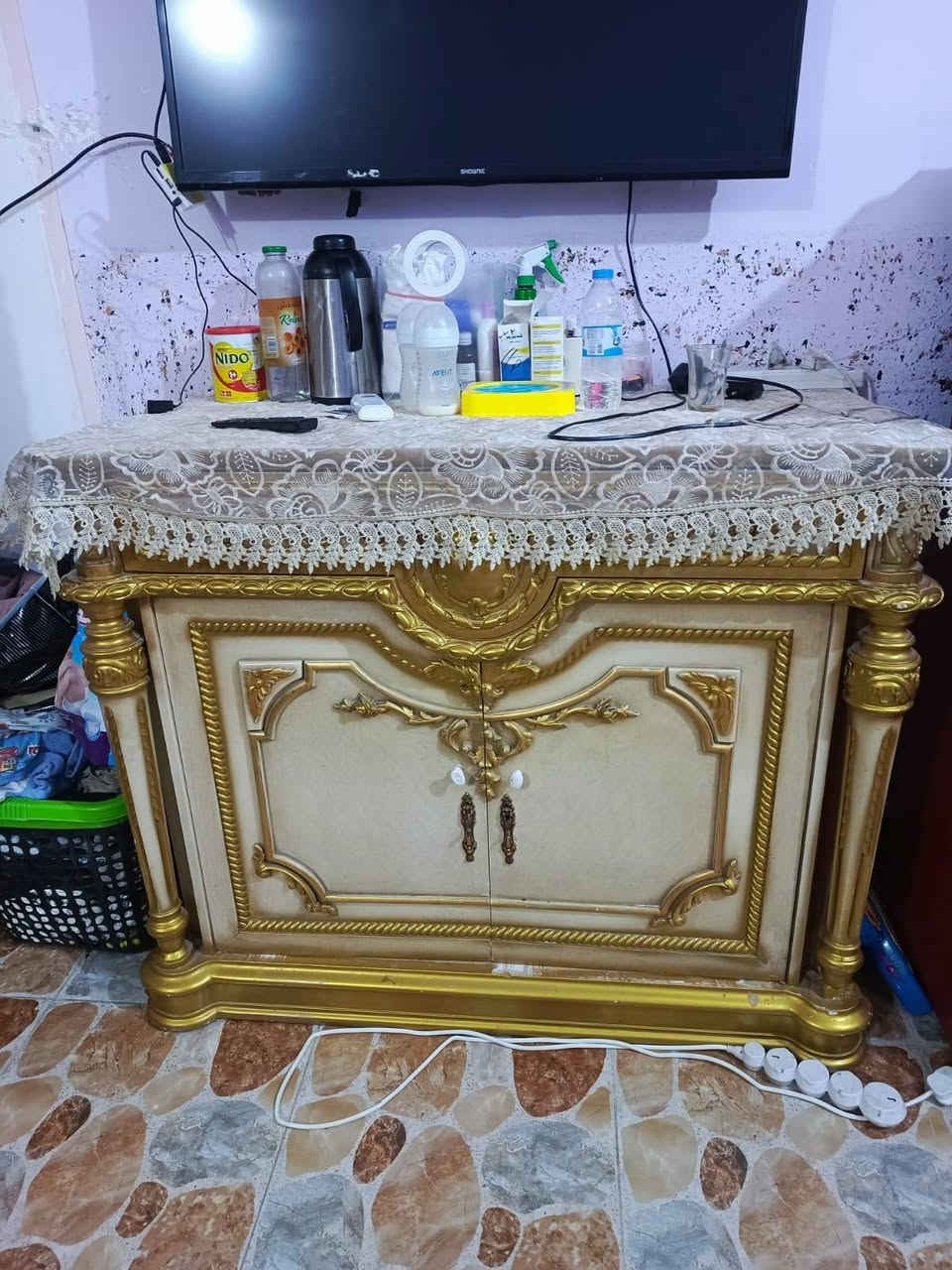السلام عليكم ورحمة الله وبركاته غرفه زان مصري للبيع مع الدوشك سعرها 400 الدوشك نضيف حيل وجديد الله شاهد الغرفه تحتاج نجار شاطر يضبطها بالشد الي يريد يراسلنا واتساب ع هذا الرقم ***********
