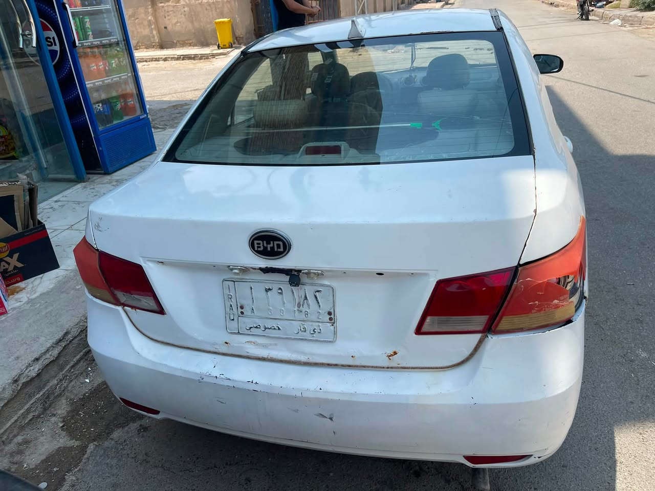 بي واي دي جي 3
محور گير و مكينة كورلا 1800
تبريد شغال 
‎راعيها بالفضليه و يريد تحويل 
بيع مستعجل السعر ٣٢ و بيها مجال 
مكان السياره ناصريه مركز
***********
