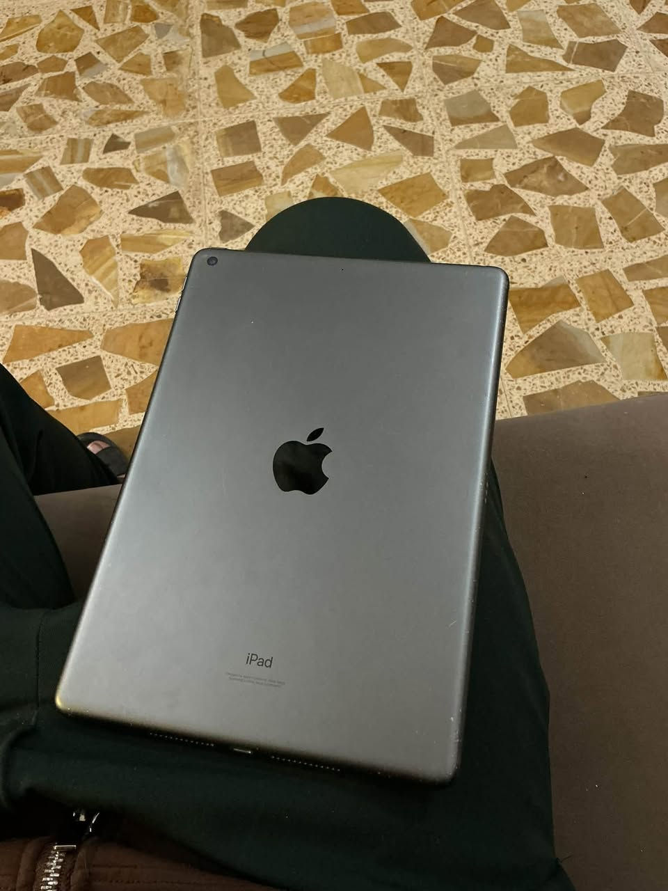 ايباد ٩ • ٦٤ • بطارية فوق٨٠٪
