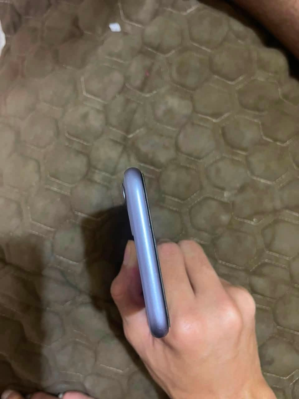سلام عليكم
للبيع: iPhone 11 (عادي) نظيف جداً وبحالة ممتازة 🍏الذاكرة: 128 غيغابايتنسبة البطارية: 81% (أصلية)حالة الجهاز: نظيف كلش، بلادي ما مفتوح نهائياً وممبدل بيه ولا قطعة.الملحقات: الكارتونة الأصلية + 3 كفرات هدية (من ضمنها كفر تحوير بشكل الآيفون 17).المكان:بغداد /للتواصل: واتساب فقط على الرقم: ***********
