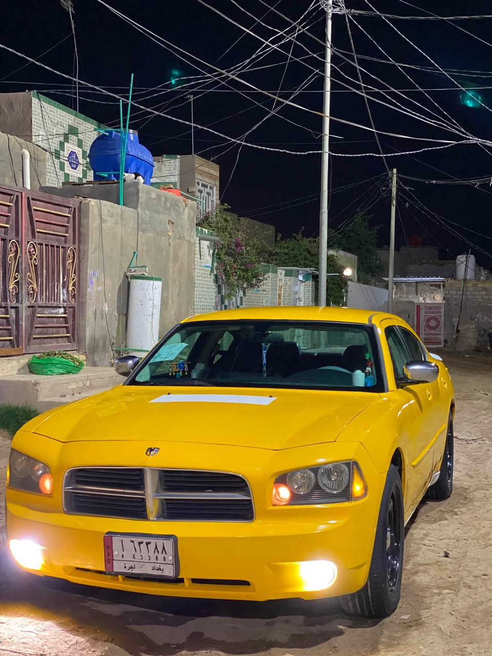 سلام عليكم جارجر للبيع 2009  سياره جاهزه من كلشي كير مكينه حداديه كله جديد سياره ستوها معمره من دعاميه لدعاميه تبريد ثلج لايت زنون شمسي دركه ام تحكمات شاشه دوشمه اصليه سياره متعوب عليها كلش اتصل عل رقم وبيك خير ودلل ***********
