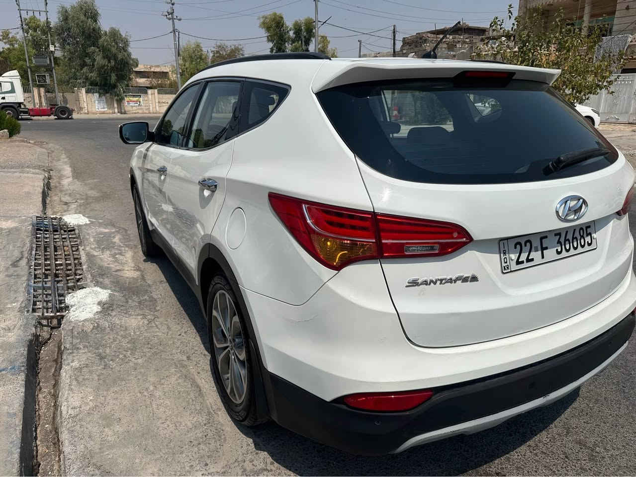 هيوندا سنتافى ٢٠١٤
بى سبوغ ٢ ساردى هةيه 
مةكينه نةكراوةتةوه بة شةرت
سونةرم داناوه
١٥٨ هةزار روشتةوه
بدون سبوغ بةس باريد مكانين
سونةر موجود
ماشيه ١٥٨
سعر ١٤٥$ مجال
*********** أربيل, العراق
