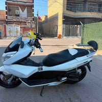 PCX • ٢٠١٦ • ياباني