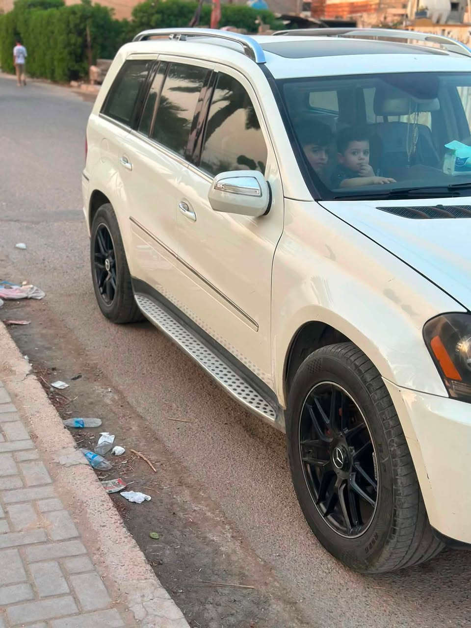 مارسيدس (٢٠١٠)Gl450
بدون صبغ او تبديل

محرك v8
حساسات 
بانوراما ٢
تبريد فول 
كشنات كهربائية
٧ راكب 
رقم شمالي 
مكان بغداد
سعر ٢١٠
تفاصيل على الرقم 

‭***********‬
