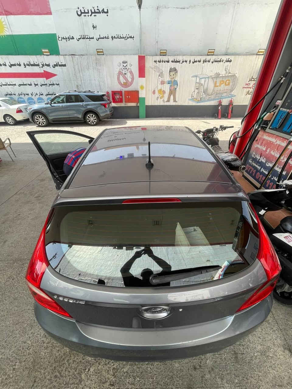 هونداي اكسنت صافي ٧٧ قفل الله يحفظك لا تعاملني وبخدمتك
موديل ٢٠١٧ كير اوتوماتيك ابيعلك بشرط ترايك للبصرة ربع واحد مابيها مصروف جاهزة بالكامل ماشاء الله
بيع فقط بدون مراوس وبدون قسط
بيها صفحة السائق صبغ وجاملخ امامي تبديل بدون دواخل وشواصي
كير اوتوماتيك وعادي
٤ جام كهرباء وقفل مركزي
تبريد ثلج بشرط
صدر جديد
شاشة ايباد + كاميرا
تحديد سرعة
السعر قفل ٧٩ وبيها غرامة ورقتين ينزل من سعرها استلم صافي ٧٧ وبالخير عالياخذها
تحويل شرط
السيارة رقم اربيل وموجودة في ارببل
الرجاء قرائة التفاصيل قبل الاتصال وبالخدمة
*********** ويوجد واتس اب
