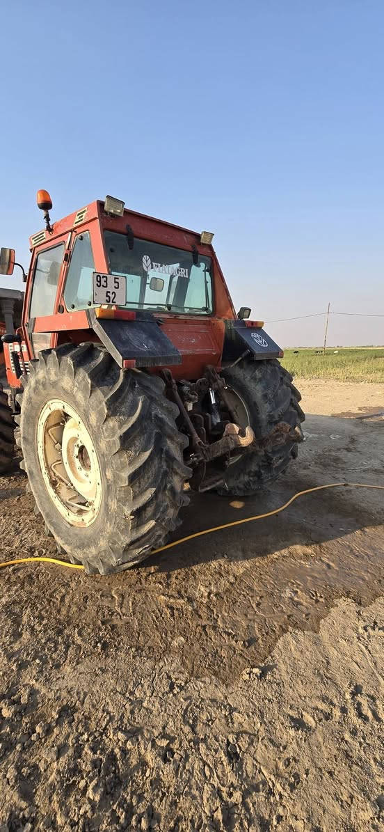 يالله السلام عليكم للبيع مكينه فيات 160 نص اوتماتيك 
فول مواصفات تبريد تخم تاير جديد ويل برماخ جاهزه 
للعمل المكان واسط النعمانيه للستفسار الاتصال ***********
