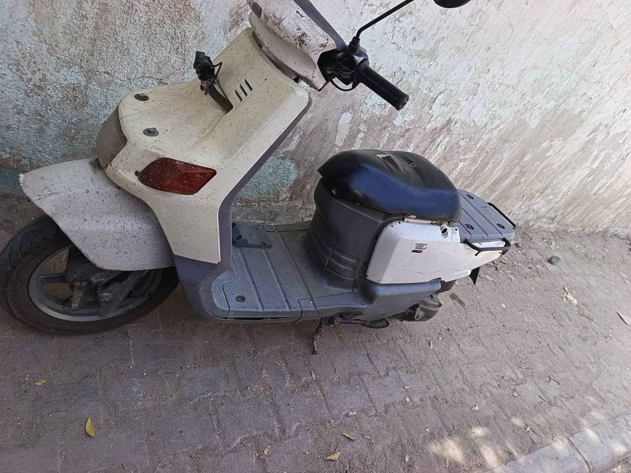 دراجة بيكم جديدة نكرة سلف كهرباياتة شغالة سعر 300 )***********
