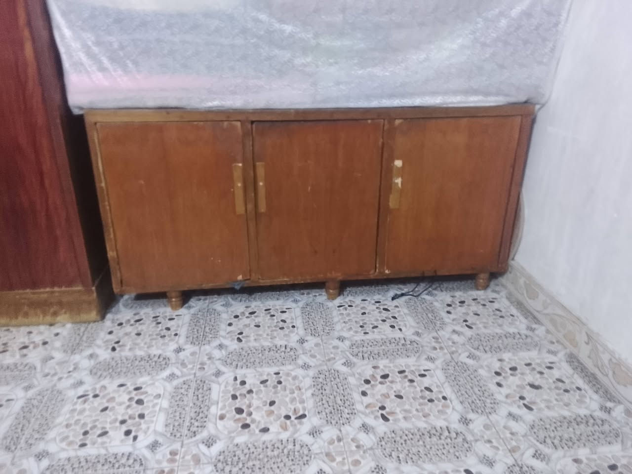كنتور  بوفيه ونجار اصلي من قديم سعر وخاص ***********
