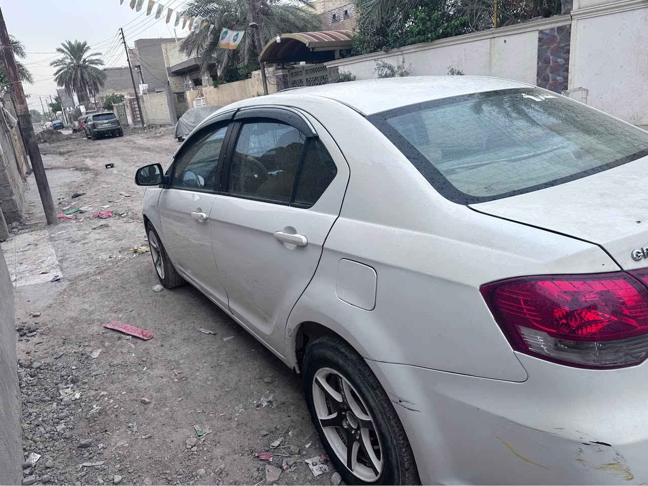 گريت ول (فولكس) موديل ٢٠١٢ رقم بغداد بسمي للبيع او مراوس حسب القناعه مابيها ضربه ولاصبغ بس شبر بالجاملغ الامامي وبيها شويه خياسات تايرات جدد تبريد شغال مكينه مجفتها جديد وگشرها گدام عينك (السعر ٣٧) للاستفسار *********** بي واتساب مكاني بغداد ابو غريب Colombo, Sri Lanka
