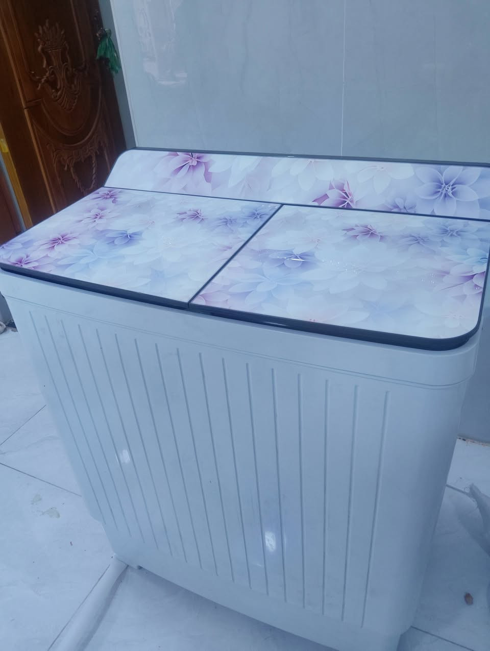 غسالة تويو سيت Toyoset جديدة ما مستعلمة للبيع 🌸
الموديل: TOYO-15000
غسالة حوضين غسيل وعصر 220V / 50Hz.
نظيفة من كل ناحية
السعر: 170 ألف دينار 
للاستفسار مراسلة الصفحة أو الواتساب ***********
