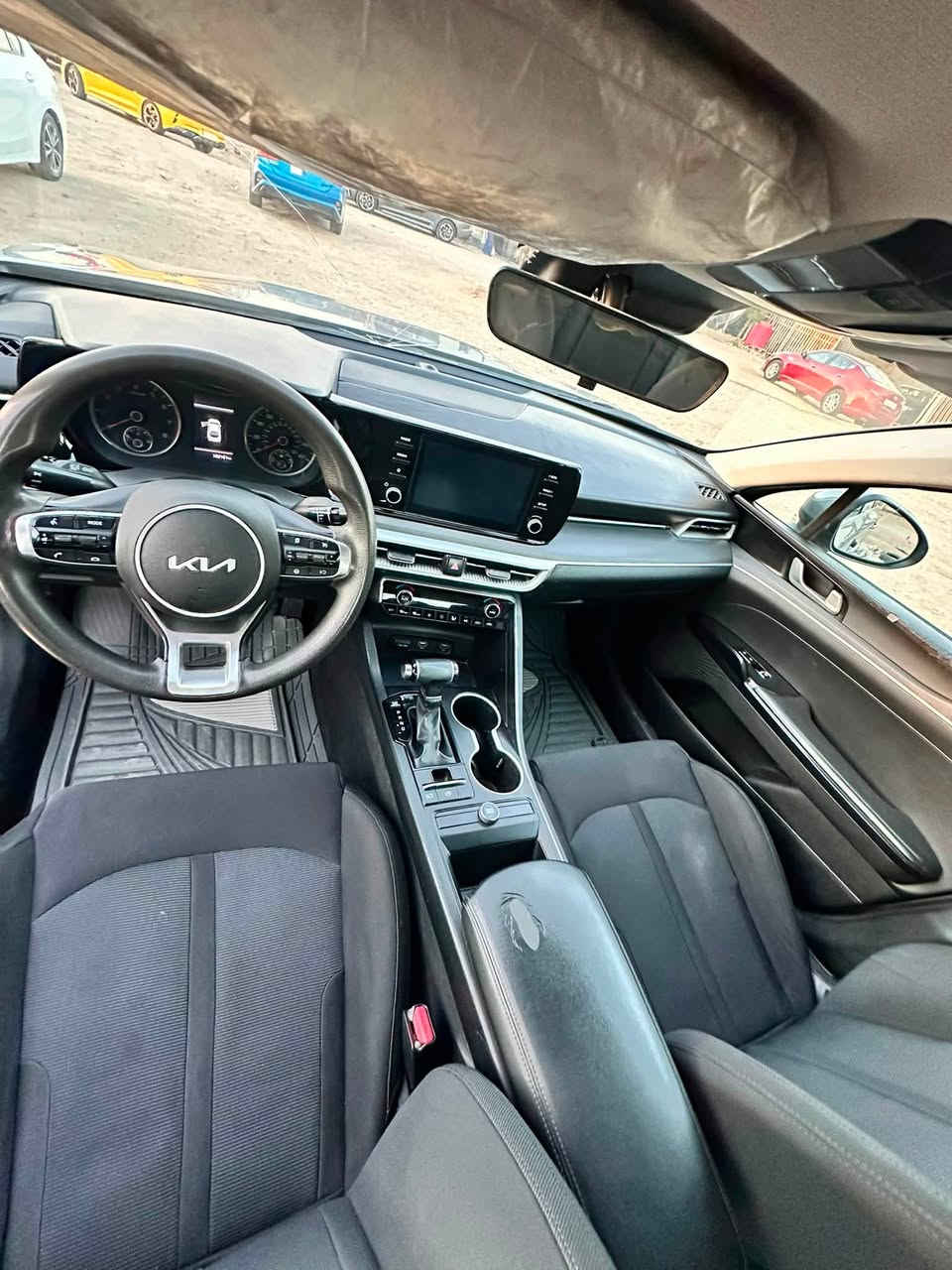 K5  2021
أمريكي باقي شهر وتصير حره 

تفاصيل اتصال ***********

نص مكتوب في الصور:
- КИ