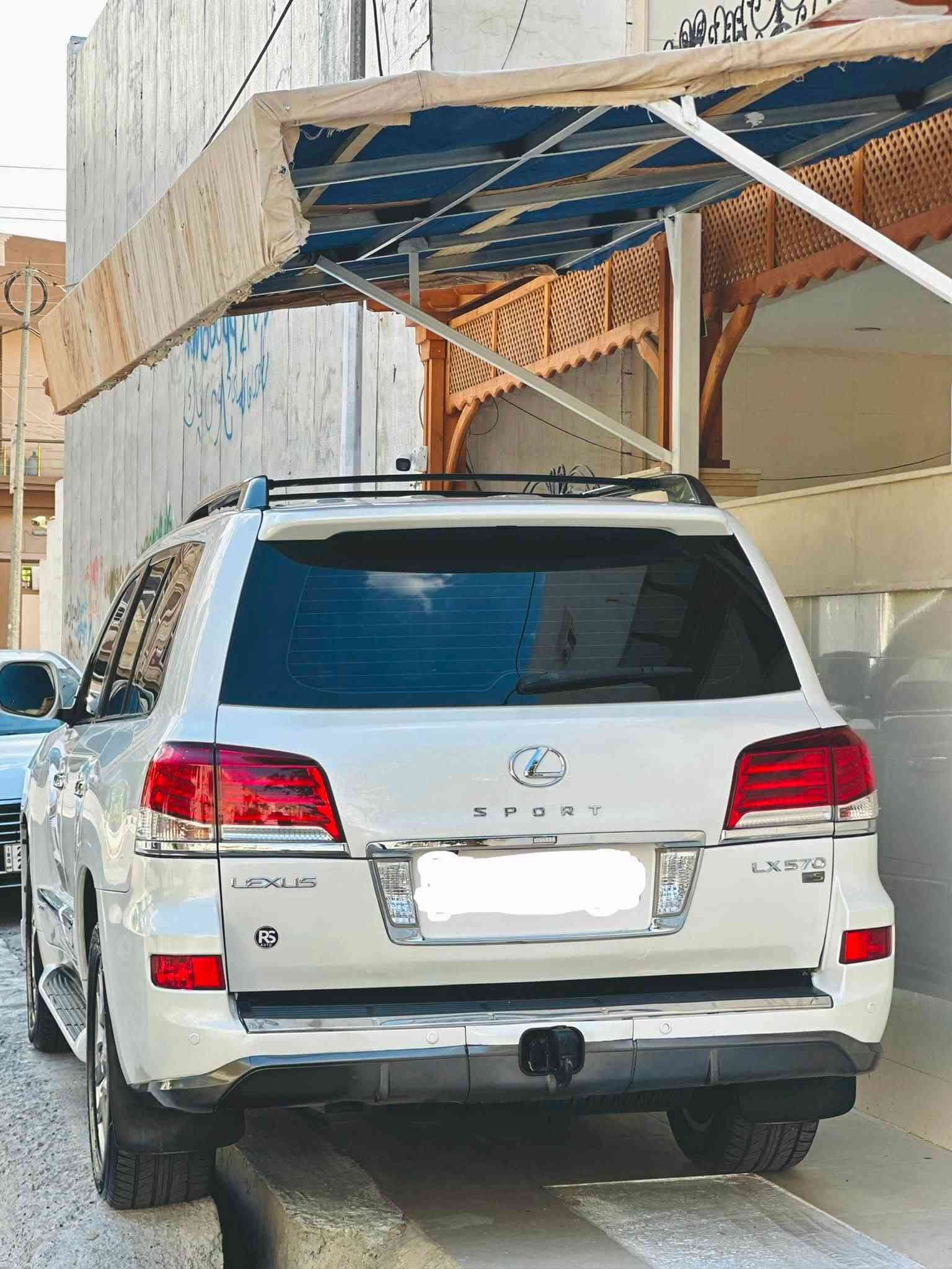 لكزس LX570 • ٢٠١٢ • ١٤٥٠٠٠ كم